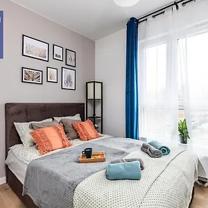 https://apt-superapart-nowy-sluzewiec-next-to-chopina-airport.warsawhotelspoland.com